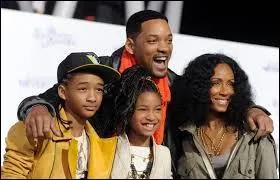 Dans cette famille, y'a que des stars ! Pre, fille, mre, fils ! Quel est leur nom ?