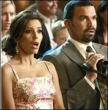 Dans Desperate Housewives, Eva Longoria et Ricardo Antonio Chavira jouent le couple de...