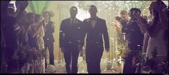 Produite par Ryan Lewis, cette chanson de Macklemore avec un featuring de Mary Lambert, soutenant le mariage entre personnes de mme sexe s'appelle ...