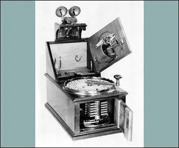 Ceci est un télégraphe électrique fabriqué par Siemens, en 1847.