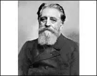 N  Caen le 15 avril 1831 et dcd  Paris le 16 juillet 1907, juriste, administrateur et diplomate, je me fais connatre par les arrts du 24 novembre 1883 et du 7 mars 1884, alors que je suis prfet de la Seine, j'oblige les propritaires d'immeubles  mettre  disposition de leurs locataires des rcipients communs (qui porteront bientt mon nom), pour qu'ils puissent jeter leurs dtritus . .