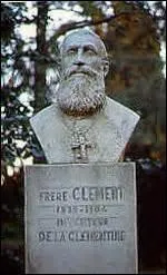 Religieux catholique, n le 25 mai 1839, dcd le 20 novembre 1904  Misserghin (Algrie), plus connu sous le nom de frre Marie-Clment. Je suis  l'origine de l'agrume appel clmentine (croisement en 1892 d'un mandarinier et un bigaradier), donn en mon honneur par le botaniste Louis-Charles Trabut, mais quels sont mes vrais nom et prnom ?