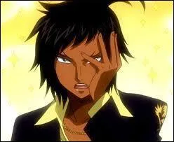 Contre qui Midnight gagne-t-il ses combats ?