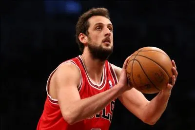 Qui est ce basketteur italien ?