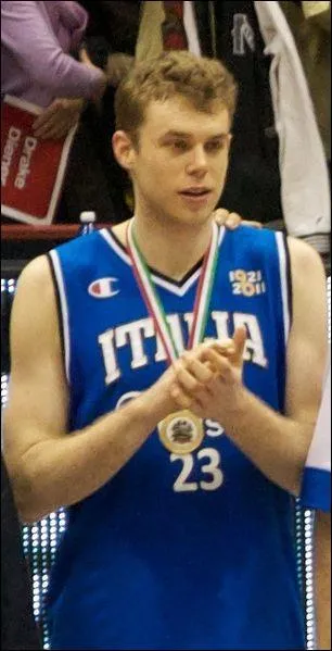 Qui est ce basketteur italien ?