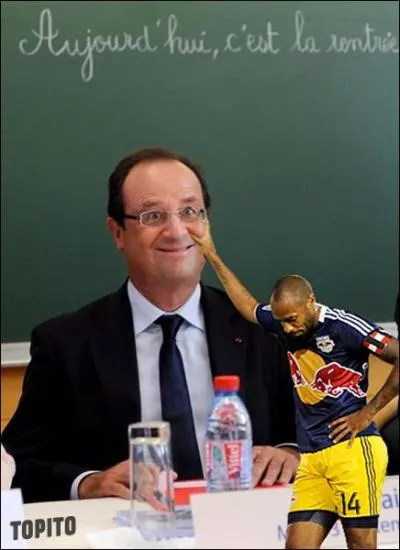 Henry s'amuse avec Franois Hollande. Quel surnom a-t'on donn au prsident de la France  cause de son aspect flageolant ?