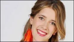 Qui est la tante de Violetta ?