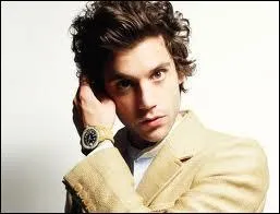 Qui est ce chanteur ?