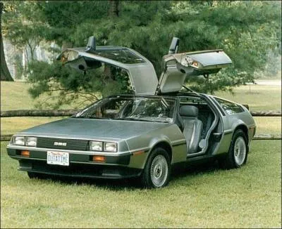 DeLorean DMC12