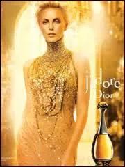 Comment s'appelle l'actrice qui a tourn une pub pour Dior ?