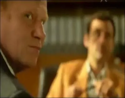 Qui voit-on sur Terre au dernier pisode ?