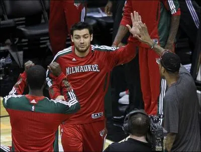Qui est ce basketteur argentin ?