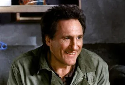 Dans  Tais-toi , qui est le partenaire de Grard Depardieu ?