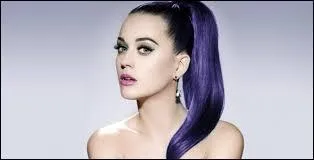 Combien a-t-elle de sur(s) ?