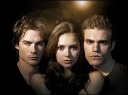 Entre lesquels Elena hsite-t-elle ?