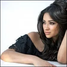 Quel secret Emily cache-t-elle aux autres ?