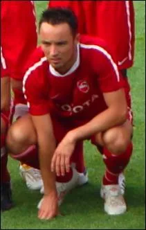 Qui est ce footballeur ?