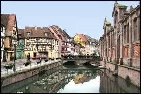 Vous tes dans le Quartier de la Petite Venise. Vous vous situez dans la ville de ...