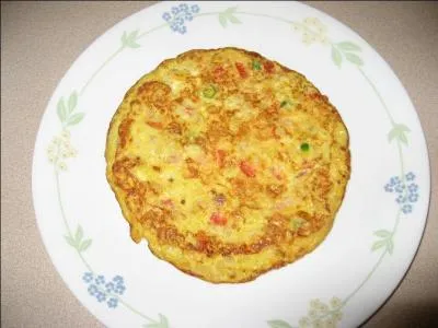 Que faut-il ajouter  une omelette pour la rendre plus moelleuse ?