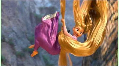 Quand Raiponce sort de sa tour, la premire chanson qu'elle entonne est ...