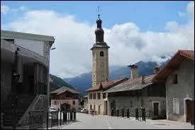 La commune Savoyarde de Mcot-la-Plagne se situe en rgion ...