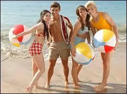 Dans quel film ou srie a-t-il jou (t 2013) avec Maia Mitchell ?