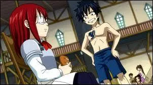 Qu'essayait de faire Grey quand Erza est arrive  Fairy Tail ?