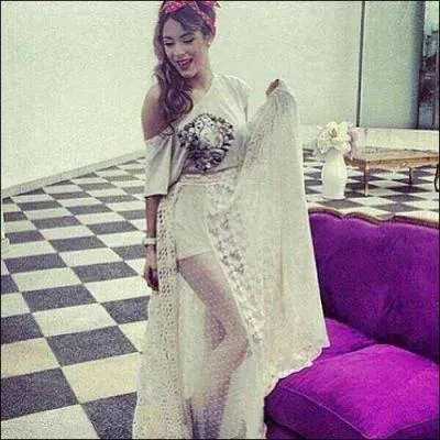 Qui a dcouvert qu'Angie n'est pas la vraie professeur particulier de Violetta ?