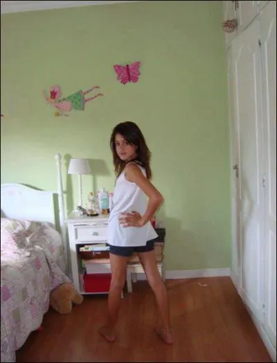 Pourquoi a-t-elle fait a ?