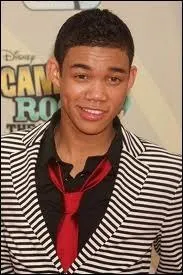 Comment s'appelle son frère ?