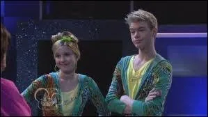 Qui sont les deux méchants de la série ?