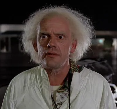 Christopher Lloyd, alias  Doc  dans la saga  Retour vers le futur , apparat dans un pisode o il joue :
