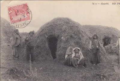 Comment appelle-t-on un habitat primaire d'Afrique du Nord ?