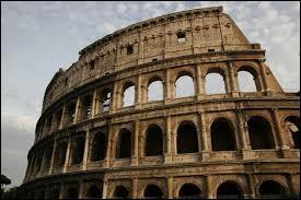 Voici le Colise de Rome dont la construction s'achevait en l'anne :
