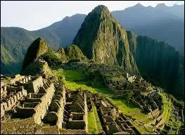 Voici la cit inca de Machu Picchu s'tendant sur une surface de :