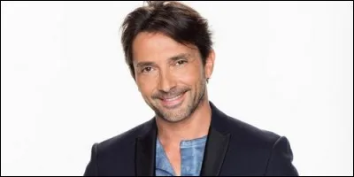 Avec qui Christian va-t-il avoir une liaison alors qu'il sort avec Fanny ?