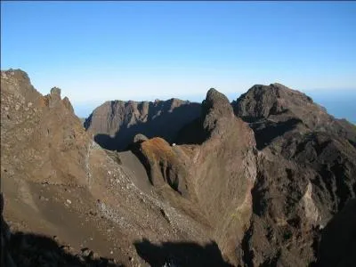 Quel est le nom de ce sommet ?