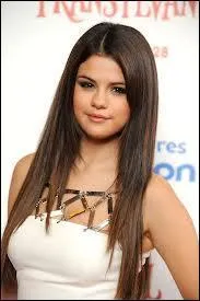 Quelle ge a Selena Gomez ?