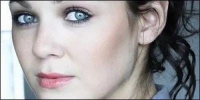 Avec qui va sortir Chrystale, une des employée d'Ingrid ?