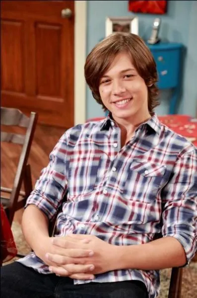 Comment s'appelle son petit ami ?