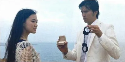 On suit dans ce drama les aventures d'un détective de 30 ans, qui a tendance à croire qu'il est très populaire auprès des femmes. Quel est son nom ?