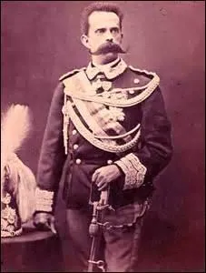 Je suis n le 14 mars 1844, roi d'Italie depuis le 9 janvier 1878, je me fais abattre de 3 coups de rvolver le 29 juillet 1900  Monza par l'anarchiste Gaetano Bresci, qui veut ainsi venger la sanglante rpression mene contre les ouvriers  Milan en 1898, je m'appelle ...