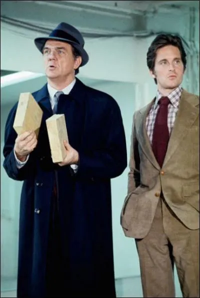 Et Michael Douglas a jou dans quelle srie avant d'tre trs connu?