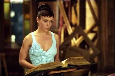 Eh oui Alyssa Millano la sorcire de 'Charmed' a aussi joue la fille de Schwarzenegger dans un de ses films mais lequel?