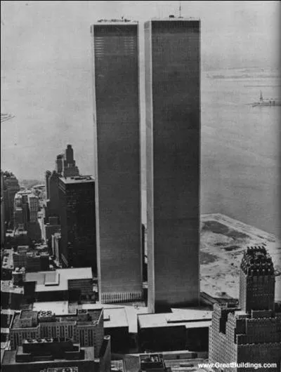 Quel est le nom de ces buildings ?