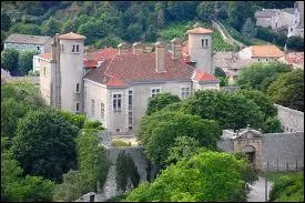 Le village Ardchois de Saint-Pray se situe en rgion ...