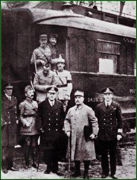 L'armistice est sign le 11 novembre 1918 et met fin  la  Grande Guerre . O est-il sign ?