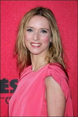 Comment se prnomme Mademoiselle Drucker, jolie actrice quadragnaire ?