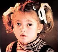 Dans quel film de Steven Spielberg de 1982 Drew Barrymore a-t-elle joué le rôle de la petite Gertie ?