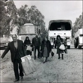 Comment a-t-on appel les mouvements de population quittant la campagne pour s'tablir dans les zone urbaines ?